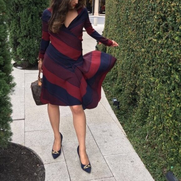 NWT Tory Burch Lyon Navy and Burgundy Strip V-Neck Dress (no neck tie) Sz 4 - Picture 6 of 17